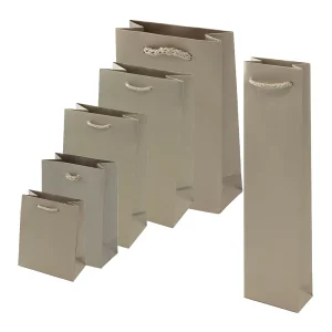 Χάρτινη Τσάντα Συσκευασίας Με Κορδόνι Και Ματ Πλαστικοποίηση Ριγέ Σκούρο Μπεζ (Άμμου)